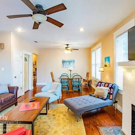 Dead Poets Society- U Of Tampa Flat In N Hyde Park Apartment